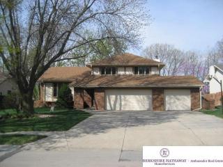 15842 Leavenworth St, Omaha, NE 68118-2176