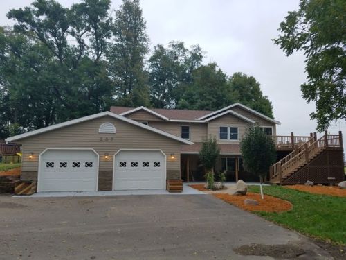 807 Division St, Morristown, MN 55052-5122