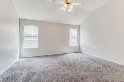 1233 Mountain Air Trl, Fort Worth TX  76131-5446 exterior