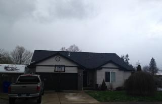 194 8th St, Jefferson, OR 97352-9345