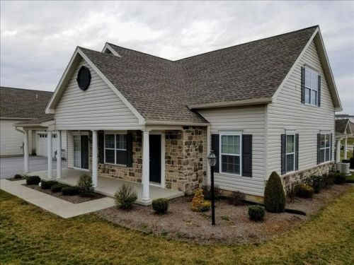 113 Mineral Dr, York, PA 17408-6372