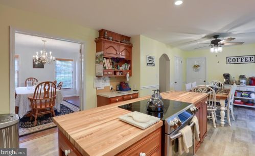 131 Bentley Ln, Lancaster PA  17603-6203 exterior