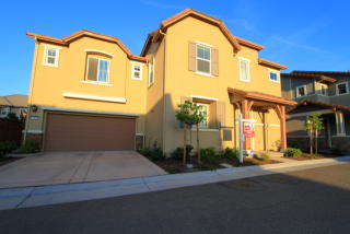 430 Orinda Ct, Tracy, CA 95391-1186