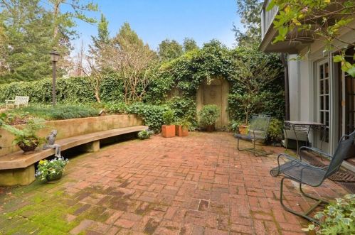2482 Dellwood Dr, Atlanta GA  30305-4076 exterior