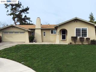 4570 Carver Ct, Pleasanton, CA 94588-3922