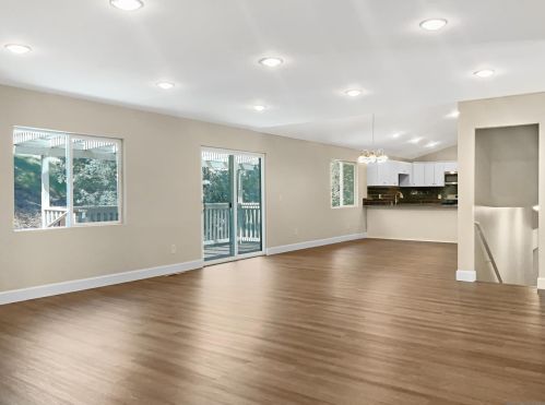 1324 Helix View Dr, El Cajon, CA 92020-7221