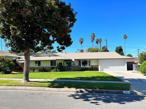 1020 Coronado Dr, Redlands, CA 92374-6293