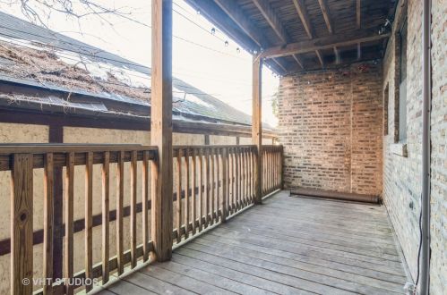 3148 Byron St, Chicago IL  60618-3418 exterior