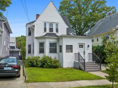 22 Hart St, Providence, RI 02906-2632
