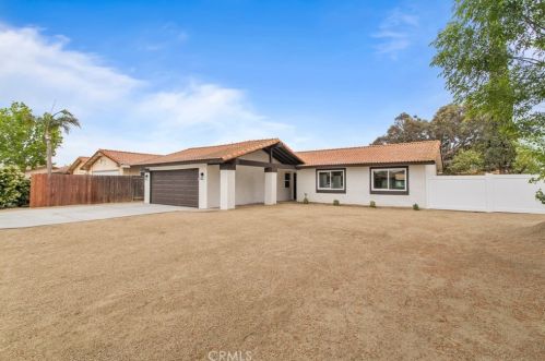 6070 Scheelite St, Riverside CA  92509-5014 exterior