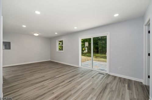 66 Lawrence Dr, Hackettstown NJ  07840-2526 exterior