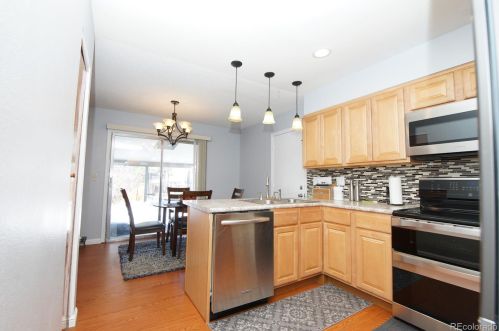 848 Naples Way, Aurora CO 80017-3170 exterior