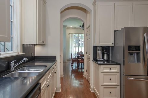 3702 Crestline Rd, Fort Worth TX  76107-3334 exterior