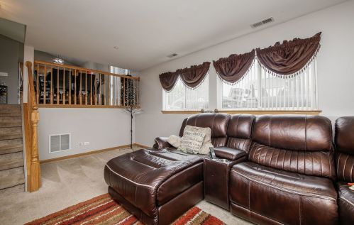 494 Savannah Ln, Lemont IL  60440-5086 exterior