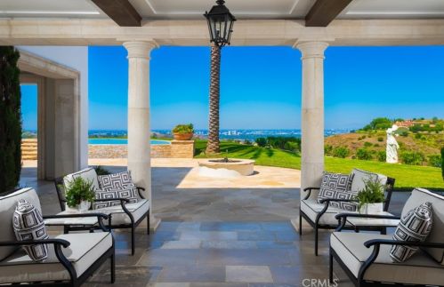 20 Black Falcon, Irvine CA  92603-0420 exterior