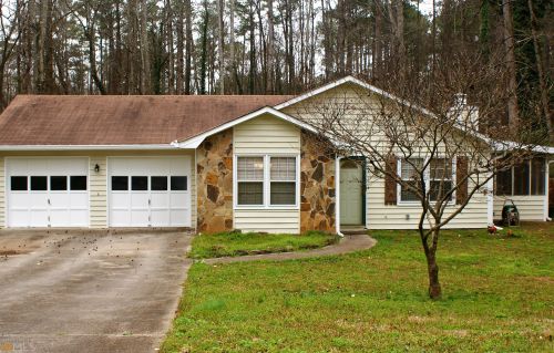 3949 Woodland Cir, Conyers GA  30013-3056 exterior