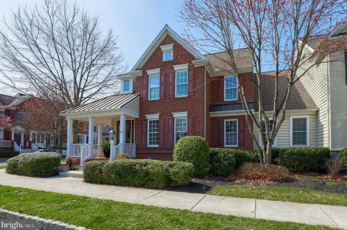 1440 Drake Ln, Lancaster, PA 17601-4593