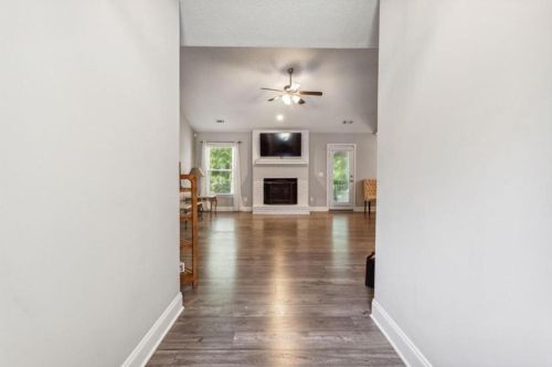 3266 Boulder Brook Dr, Lithonia, GA 30038-3003