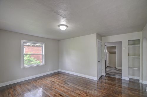 5111 7 Ave, Gary IN 46403-2808 exterior