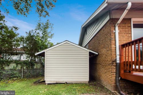 10911 Breewood Ct, Silver Spring MD 20901-1006 exterior