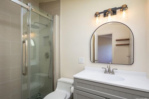 1632 Halekoa Pl, Honolulu HI 96821-1128 exterior