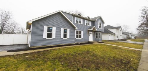 246 Roman Cir, Lemont IL  60440-2590 exterior