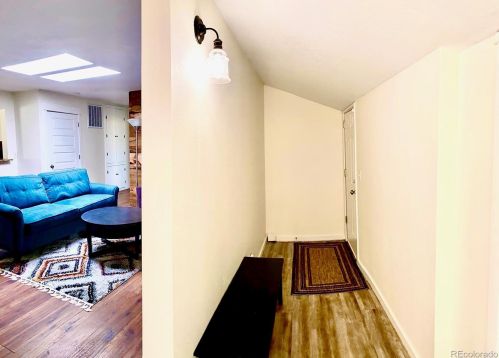 2250 Zuni St, Englewood CO  80110-1058 exterior