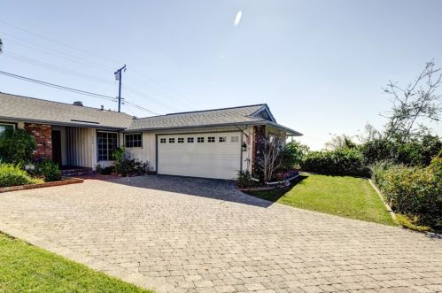 6220 Southwind Dr, Whittier, CA 90601-3840