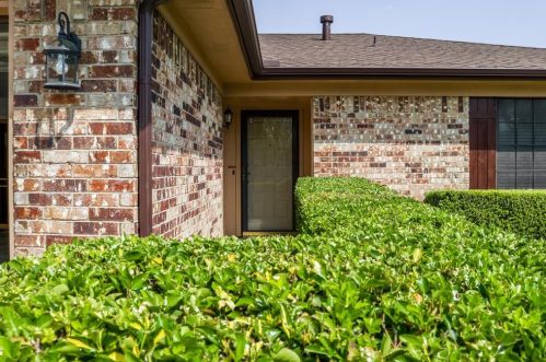 7112 Wayfarer Trl, Fort Worth TX  76137-1646 exterior