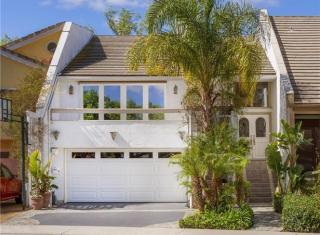 4643 Park Mirasol, Calabasas, CA 91302-1732