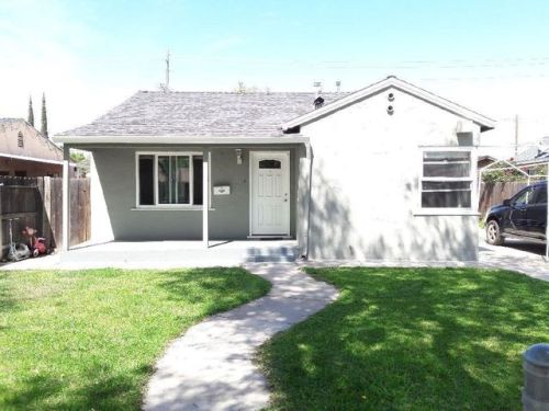 312 Vine St, Modesto, CA 95351-2734