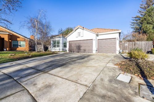 3894 Vancouver Cir, Stockton, CA 95209-3730