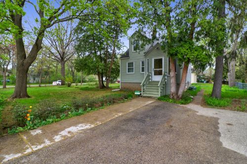 90 Strong St, Wheeling, IL 60090-2947