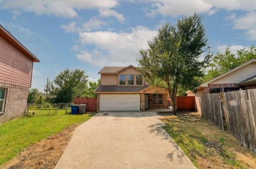 229 Ezekial Ave, Dallas, TX 75217-5625