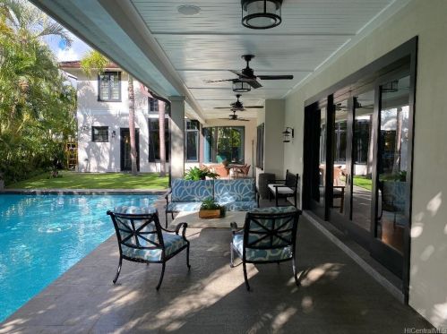 1134 Makaiwa St, Honolulu HI  96816-5405 exterior