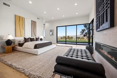 7663 Corto Rd, Anaheim CA  92808-1348 exterior