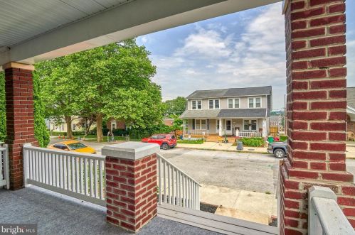1412 Poplar Ter, York, PA 17404-5627