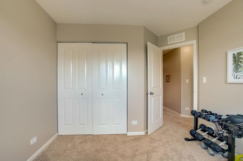 1403 Lighthouse Ln, Pingree Grove IL  60140-2076 exterior