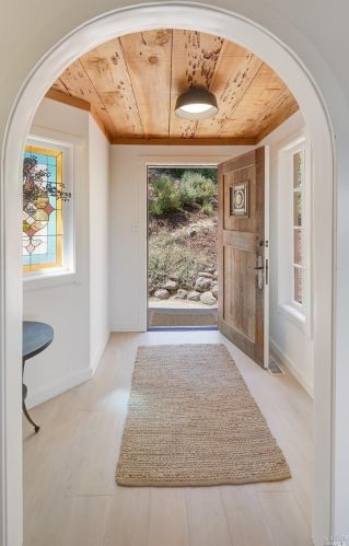 110 Ralston Ave, Mill Valley, CA 94941-1072