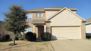 1124 Blackburn Dr, Fort Worth TX  76120-3328 exterior