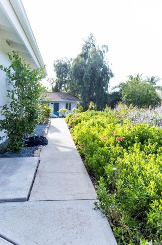 2166 Warmlands Ave, Vista CA  92084-3338 exterior