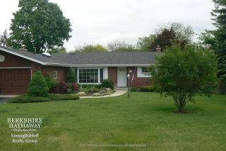 7979 Clarendon Hills Rd, Willowbrook, IL 60527-2429