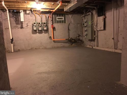 2220 16 St, Philadelphia PA  19132-4438 exterior