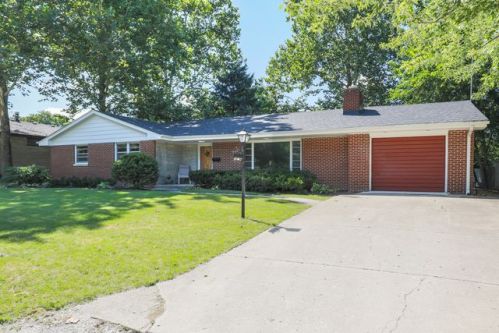619 Oakley Ave, Joliet, IL 60436-2636