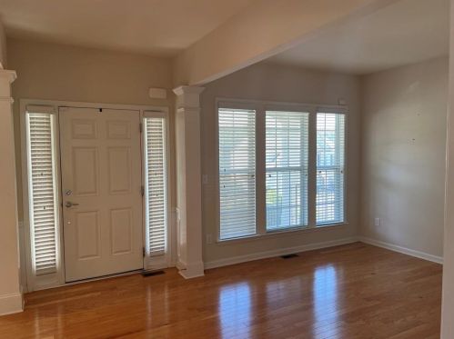 610 Cricklewood Dr, Suwanee GA  30024-8545 exterior
