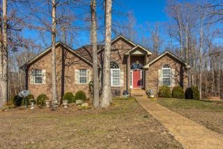 1023 Laurel Hills Dr, Dickson, TN 37055-4060