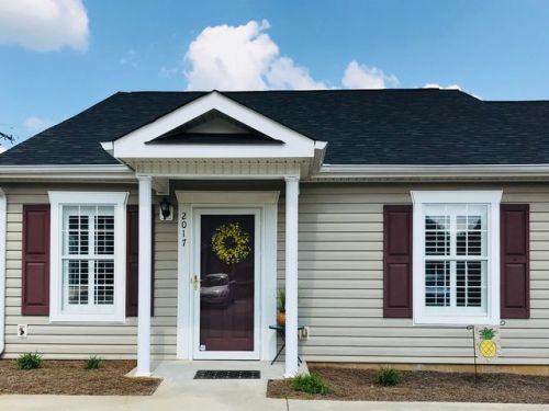 2017 Pin Oak Pl, Cramerton, NC 28032-1540