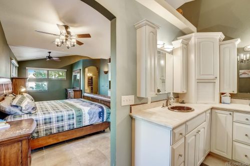 1048 Parkview Dr, Fort Collins CO  80525-2873 exterior