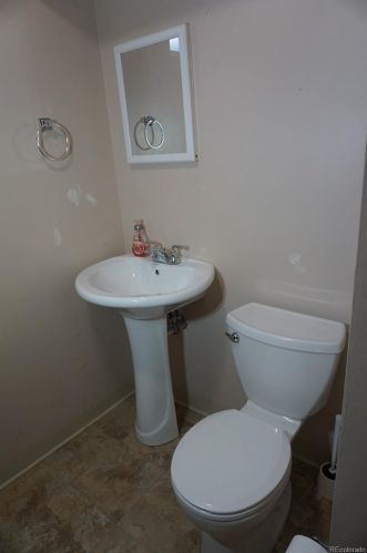 7128 Lipan St, Denver CO 80211-2549 exterior