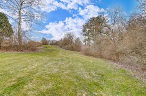 103 Eton Ct, Springfield OH  45503-1008 exterior